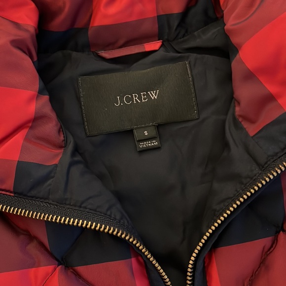 J crew puffer vest. - Picture 2 of 3